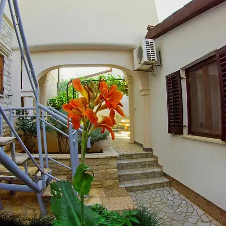 Olive Apartment Medulin
